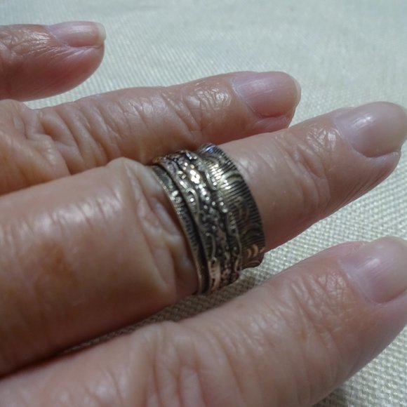 Whimsical "SILVER SPINNER RING" Handmade Size 10.5 #314B - Picture 3 of 3